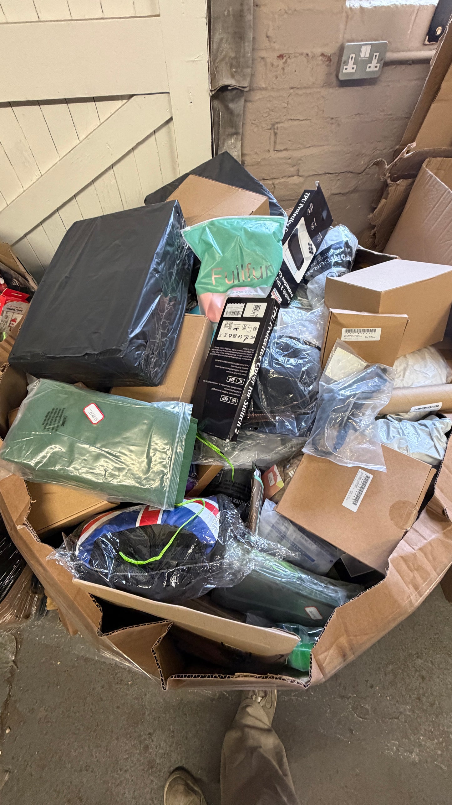 Mixed General Pallet (M64) - Amazing Value £350