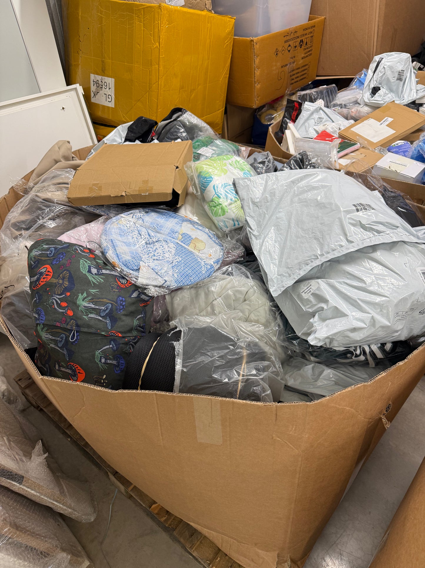 Mixed General Pallet (M32) - AMAZING VALUE!