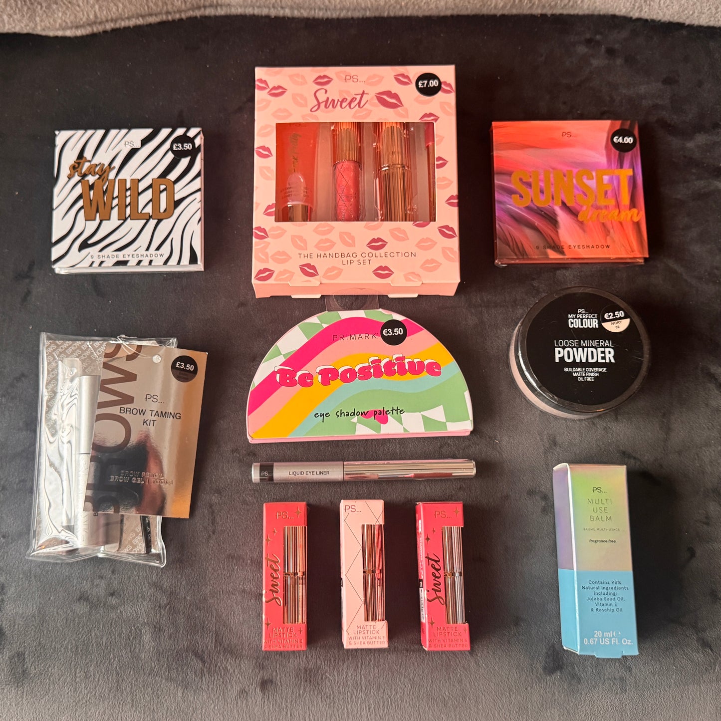COSMETIC BOX (11 ITEMS)