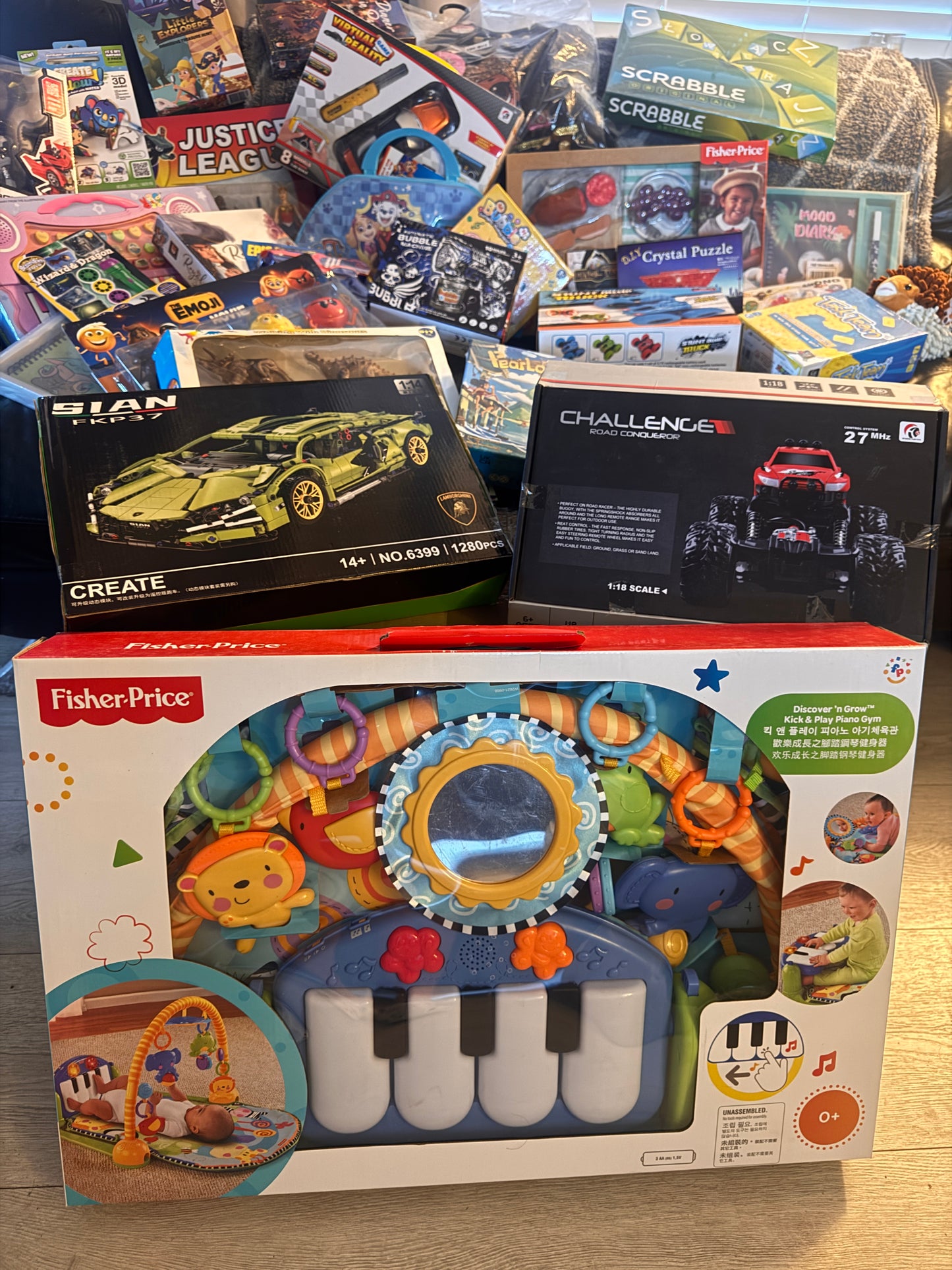 TOY BOX (25 ITEMS) - 100% NEW ITEMS! RRP £400+