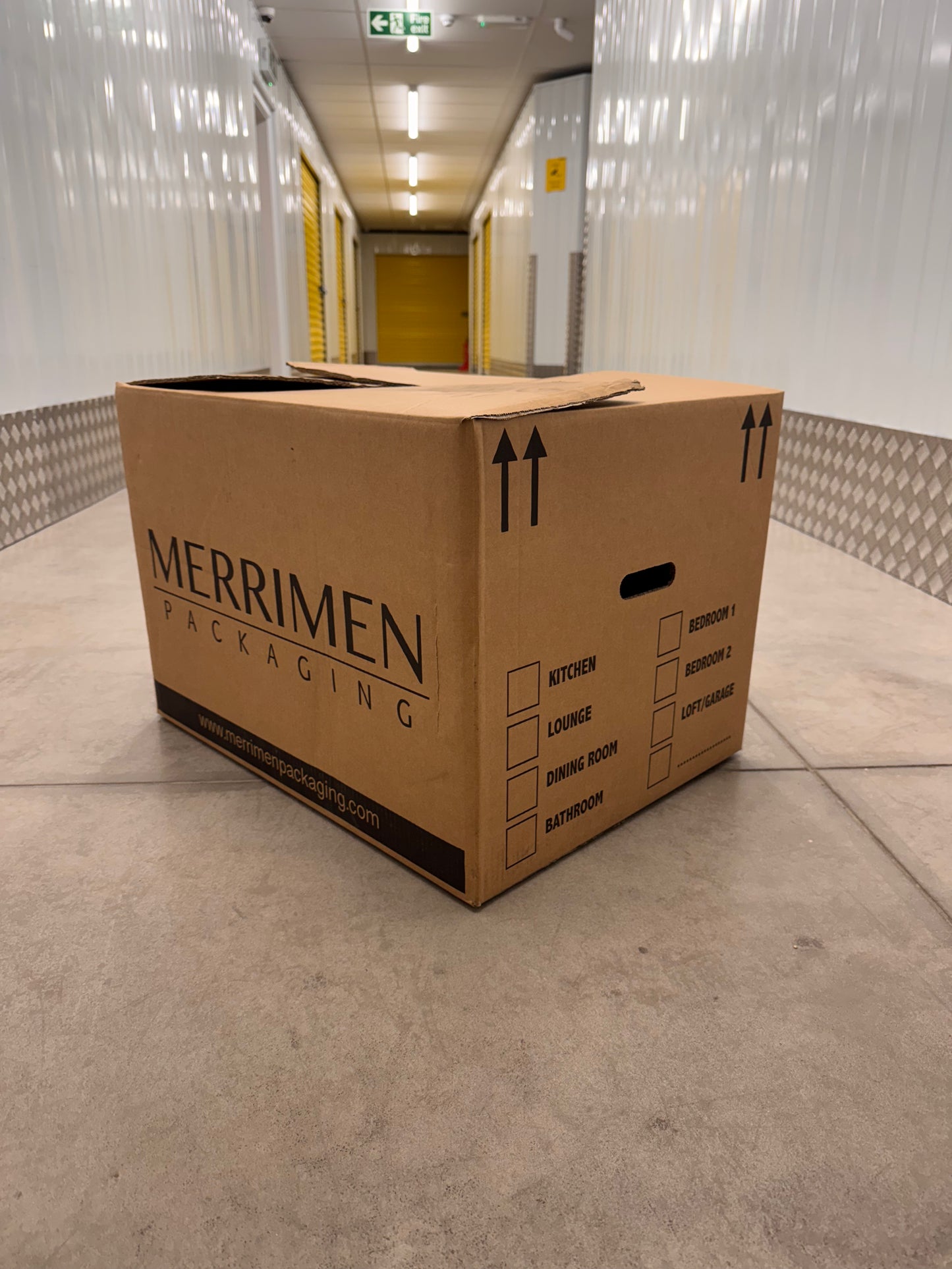 MYSTERY BOX (L) โ 100% RANDOM ITEMS, HUGE VALUE! (50+ items)