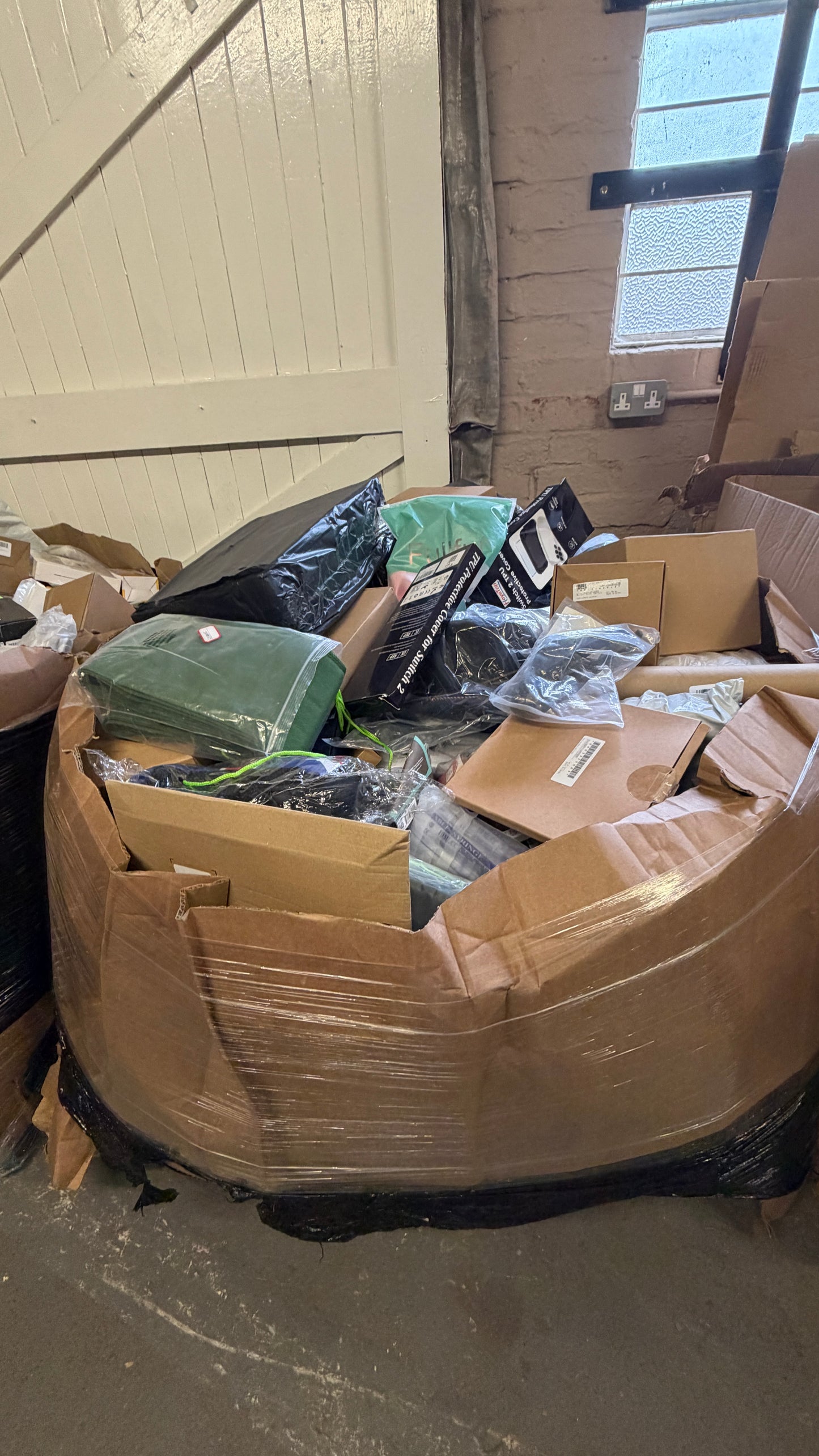 Mixed General Pallet (M64) - Amazing Value £350