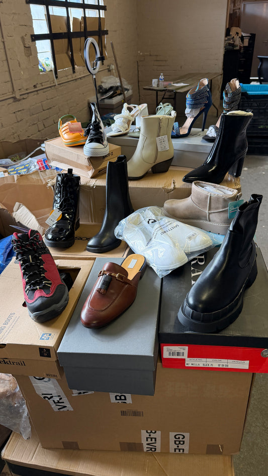 MIXED SHOE PALLET (91 PAIRS)