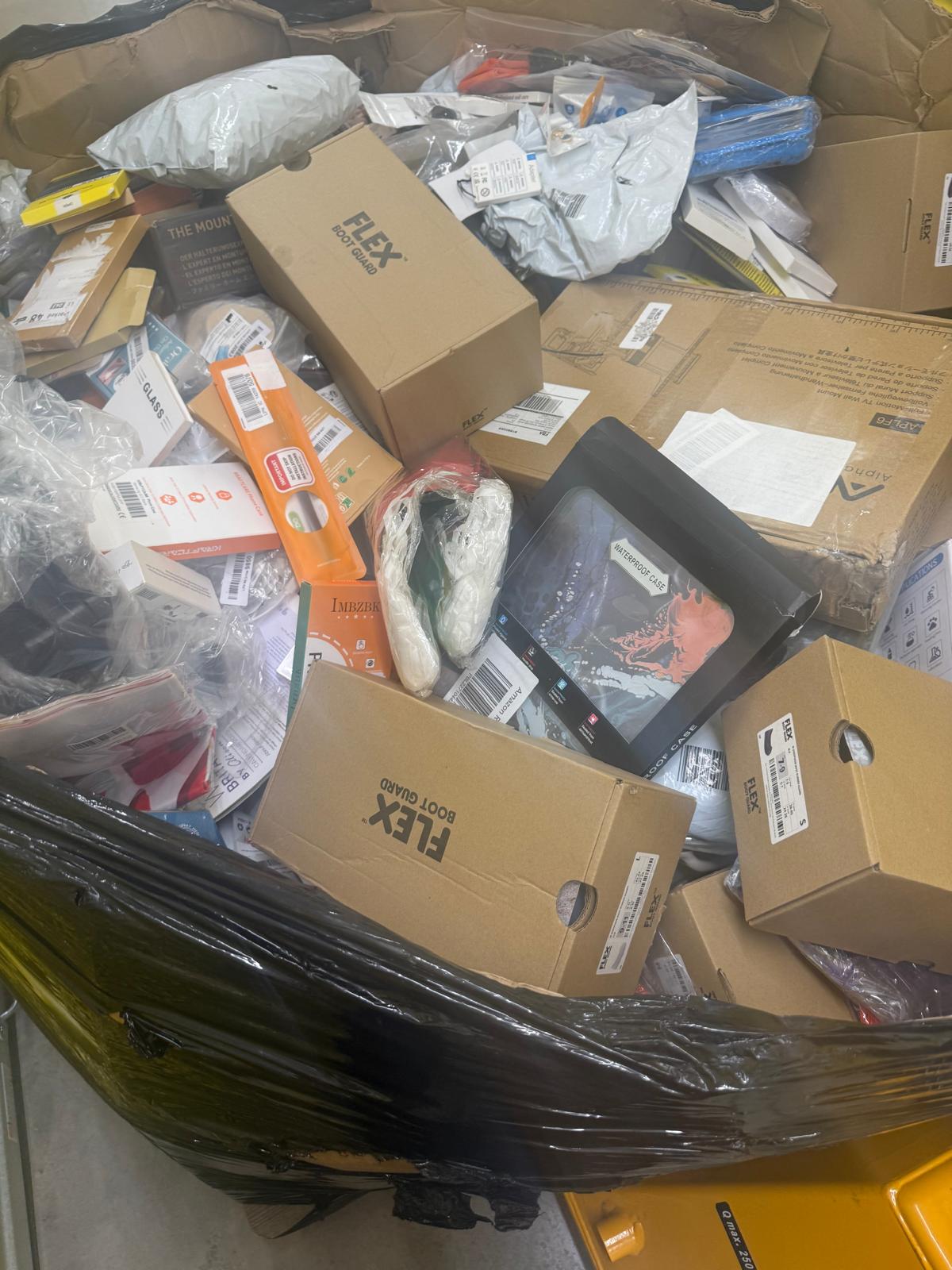 Wholesale Pallets & Liquidation Stock – RS Wholesalers LTD