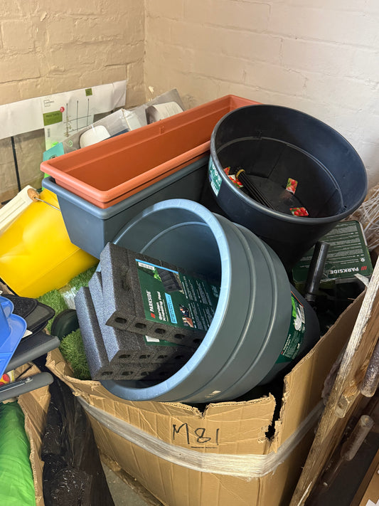 Mixed General Pallet including Garden & Hardware (M81) - Amazing Value £350