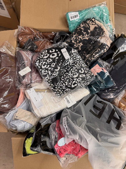 CLOTHING BOX & MYSTERY BOX - BUNDLE