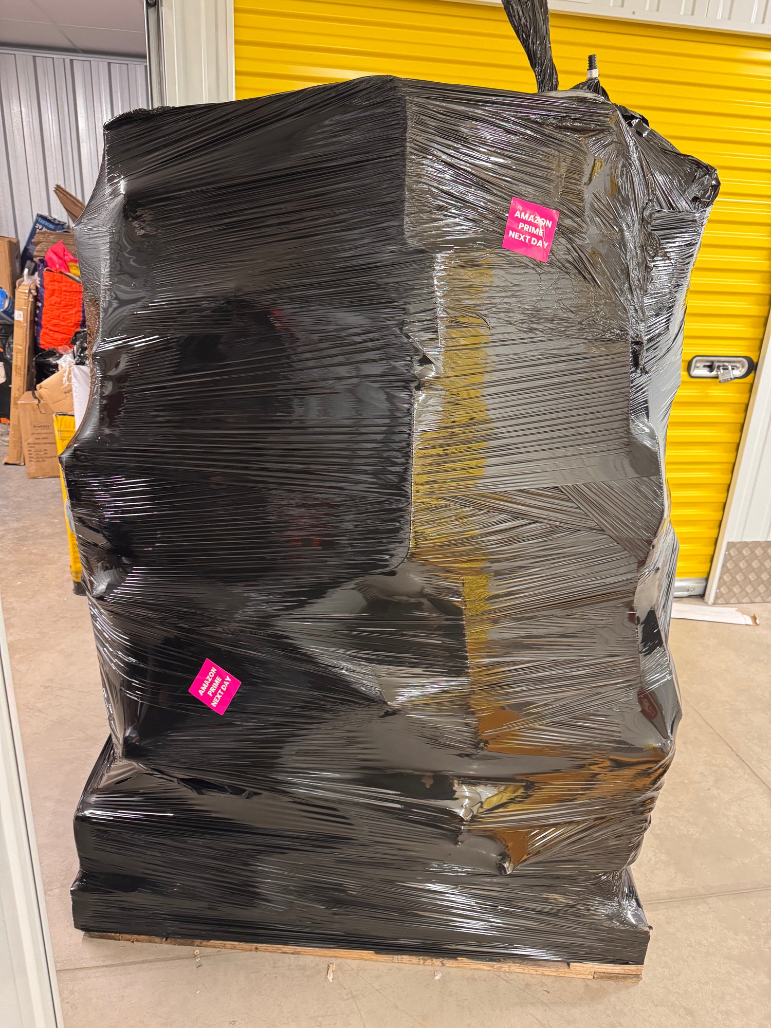 Wholesale Pallets & Liquidation Stock – RS Wholesalers LTD