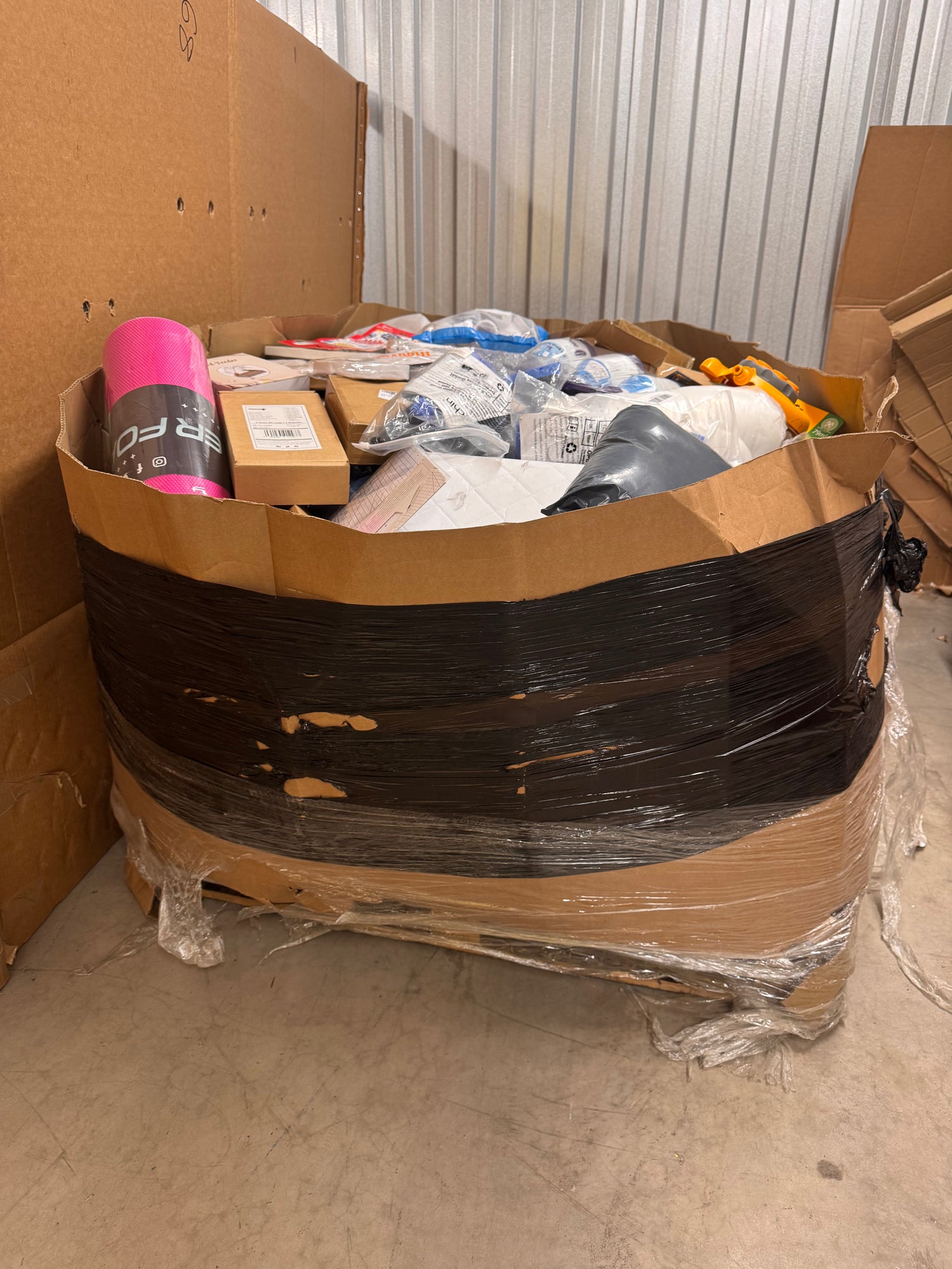 Wholesale Pallets & Liquidation Stock – RS Wholesalers LTD